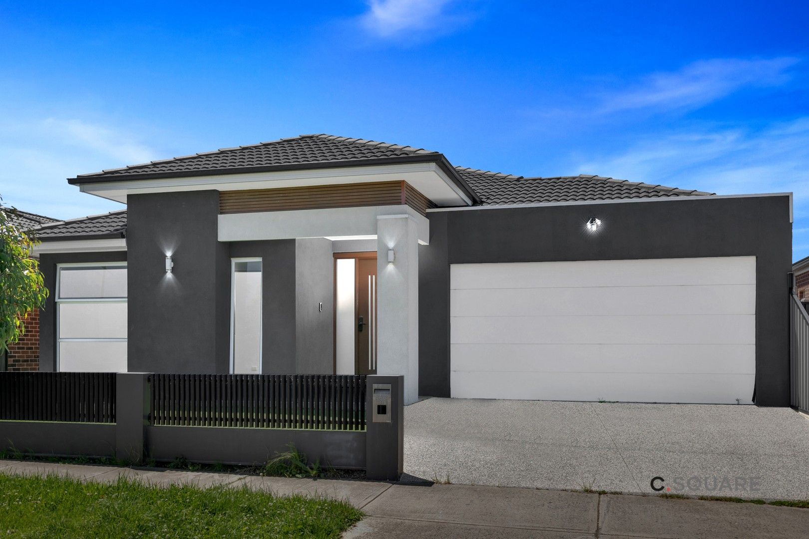 4 bedrooms House in 598 Grand Boulevard CRAIGIEBURN VIC, 3064