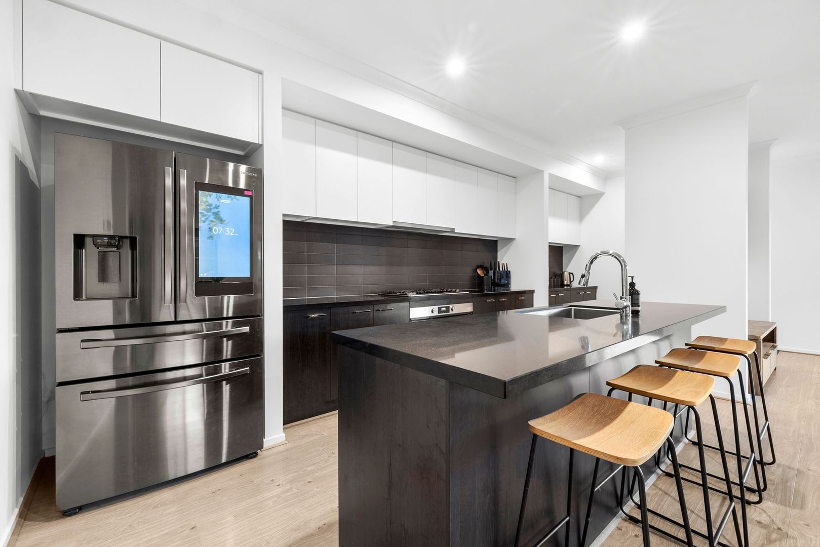 31 Grainger Parade, Lucas VIC 3350, Image 1