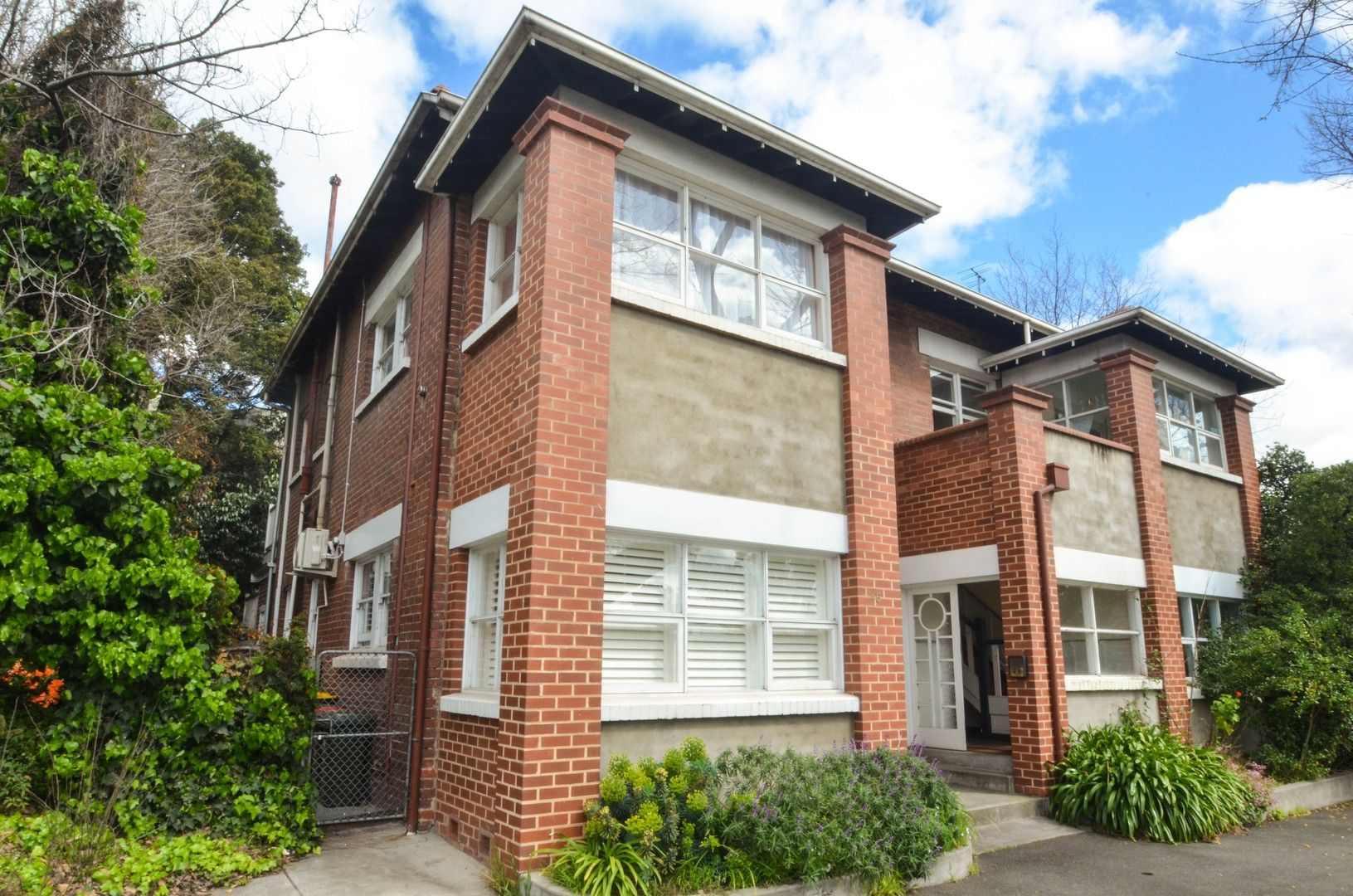 2 bedrooms Apartment / Unit / Flat in 1/45 Alexandra Avenue SOUTH YARRA VIC, 3141