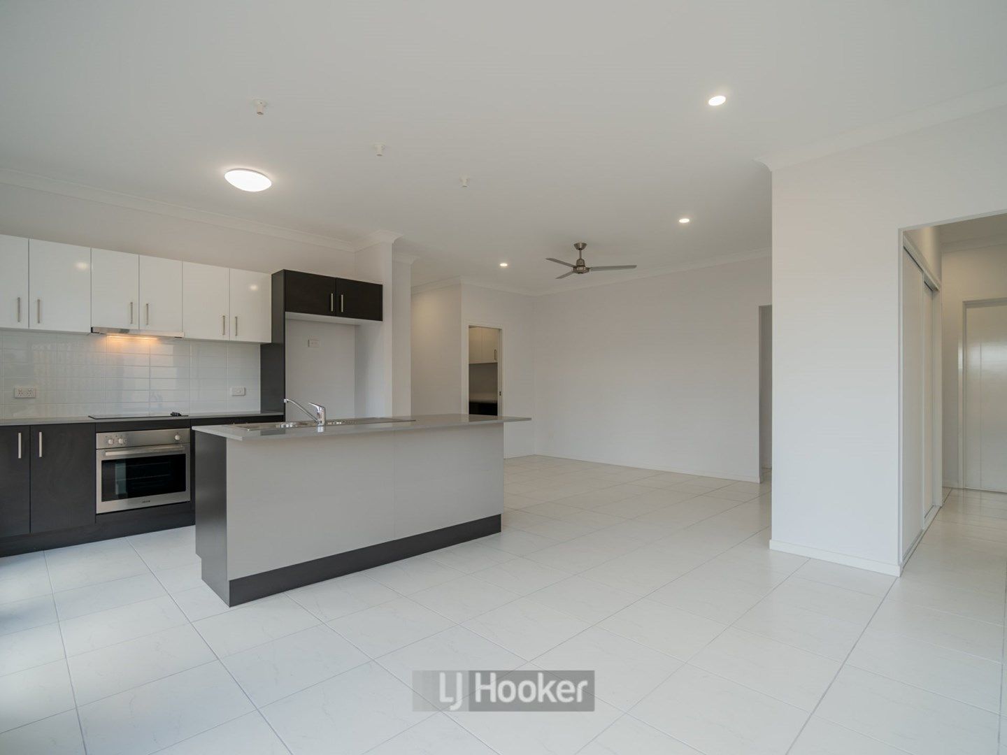 30 Mount Huntley Street, Park Ridge QLD 4125, Image 0