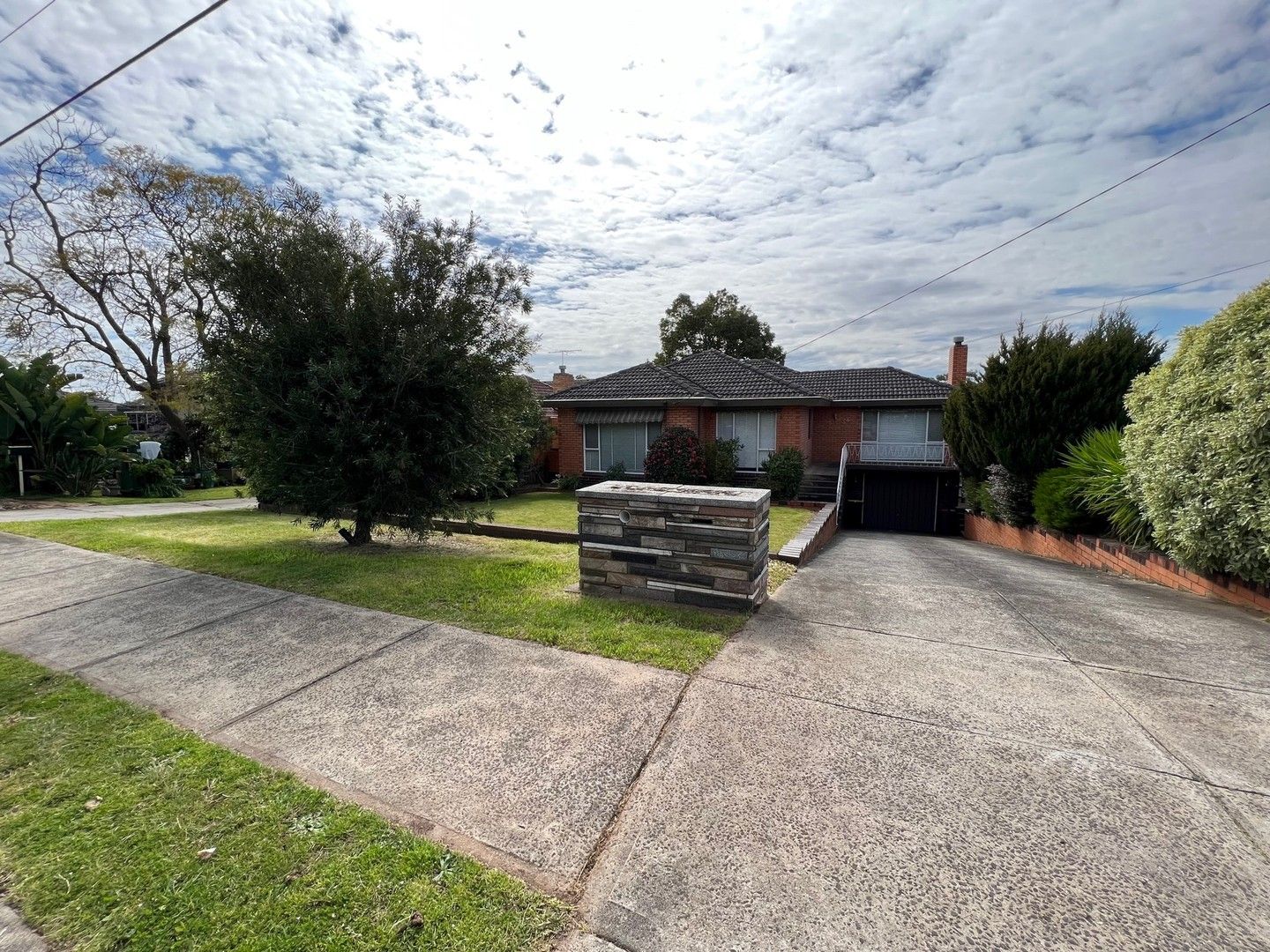 3 bedrooms House in 34 Streldon Avenue STRATHMORE VIC, 3041