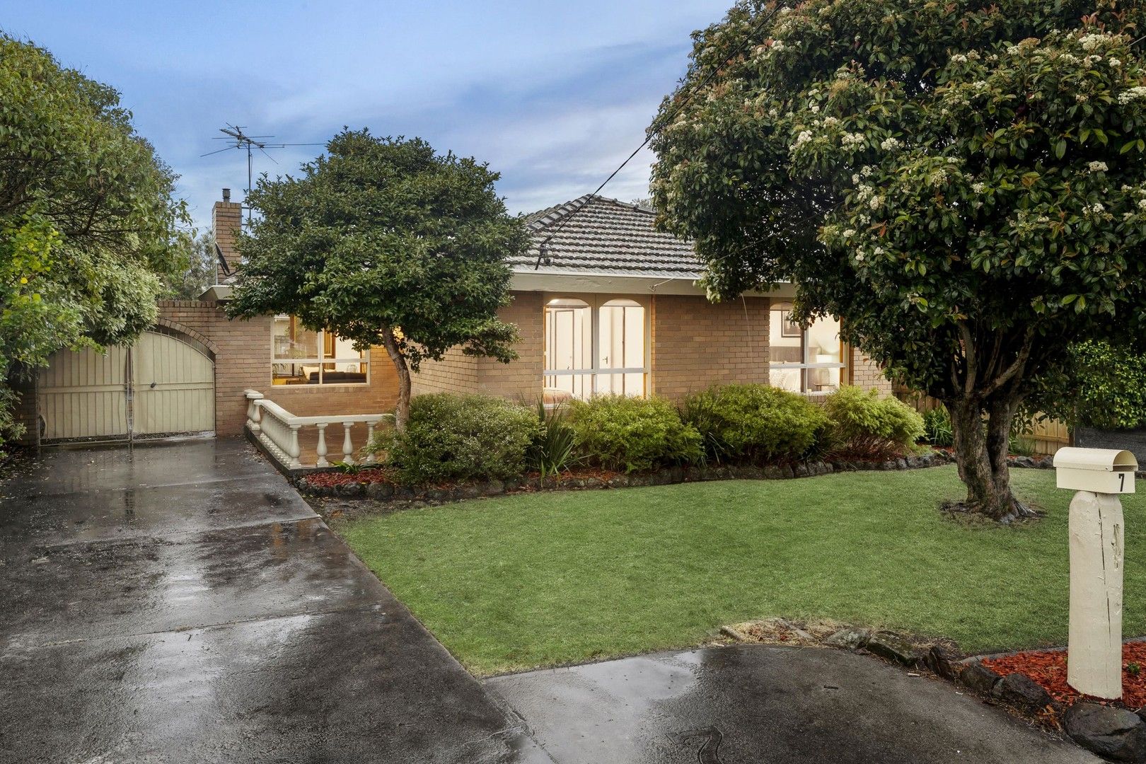 7 Noorong Avenue, Bundoora VIC 3083, Image 0