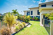 4 bedrooms House in 10 North Break Drive AGNES WATER QLD, 4677