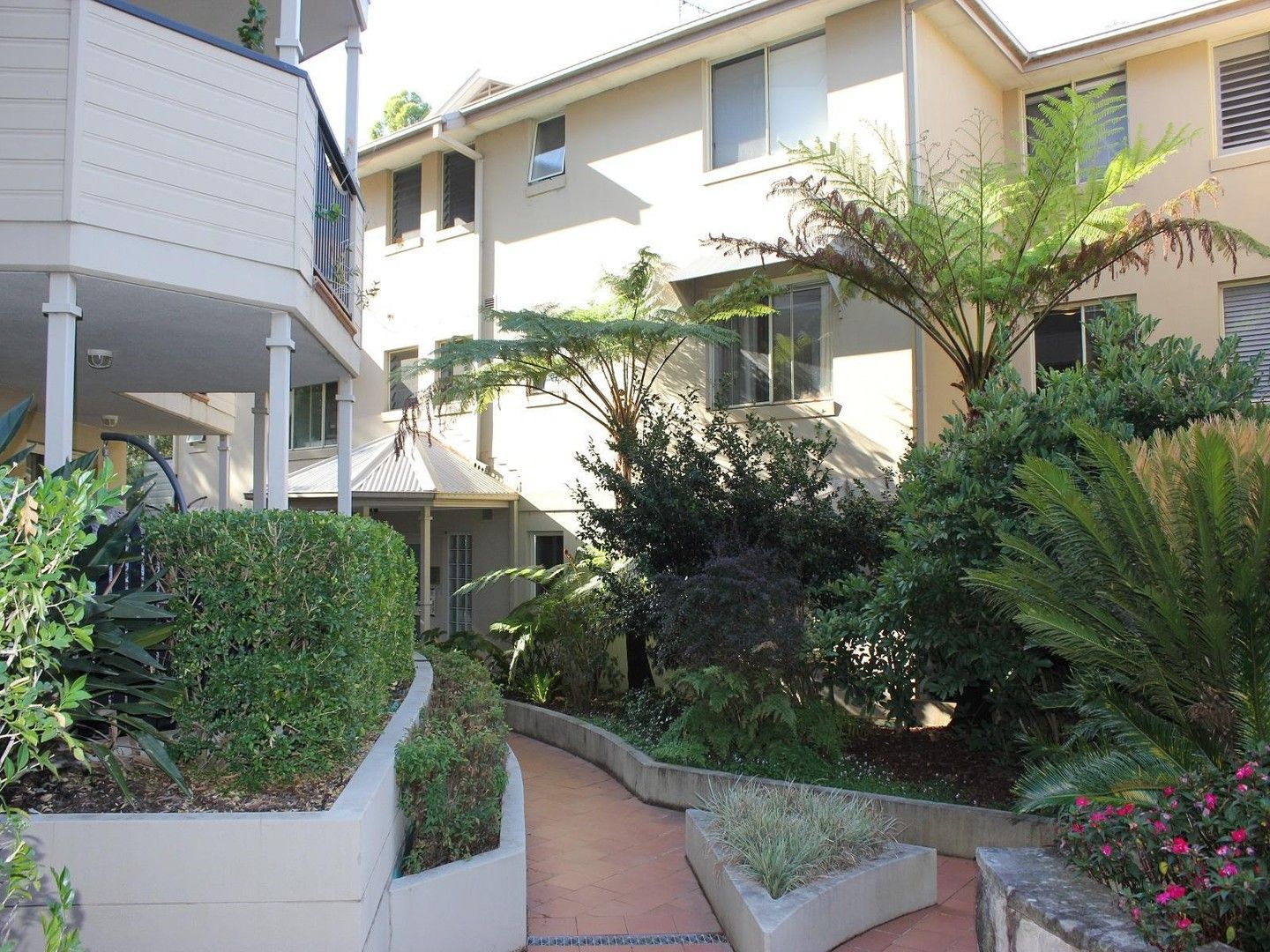 2 bedrooms Apartment / Unit / Flat in 4/84-88 Glencoe Street SUTHERLAND NSW, 2232