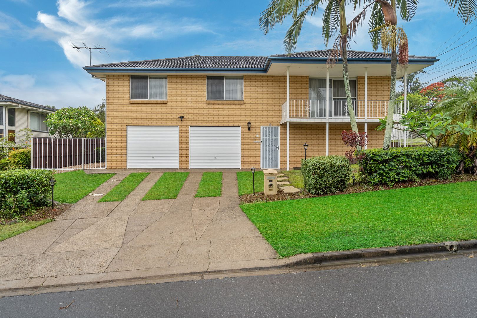 71 Spence Street, Mount Gravatt East Property History & Address