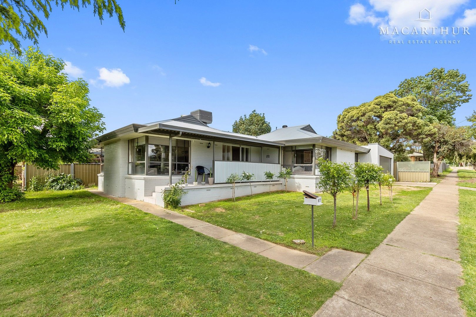 4 bedrooms House in 67 Raye Street TOLLAND NSW, 2650