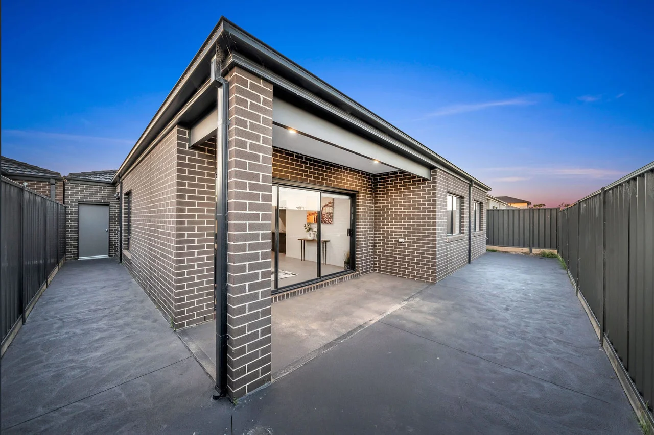 Additional image 11 of 15 Pecan Grove, Clyde North VIC 3978