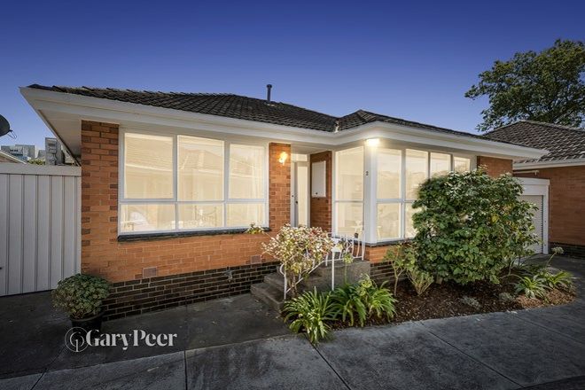 Picture of 2/54 Orrong Road, ELSTERNWICK VIC 3185