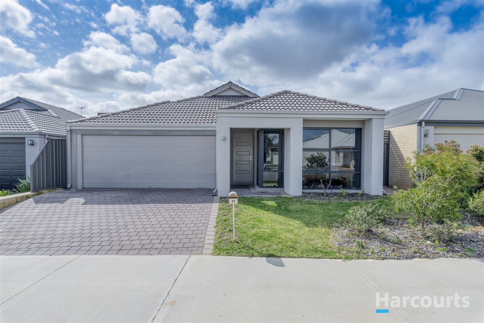 82 Glasshouse Drive, Banksia Grove WA 6031, Image 2