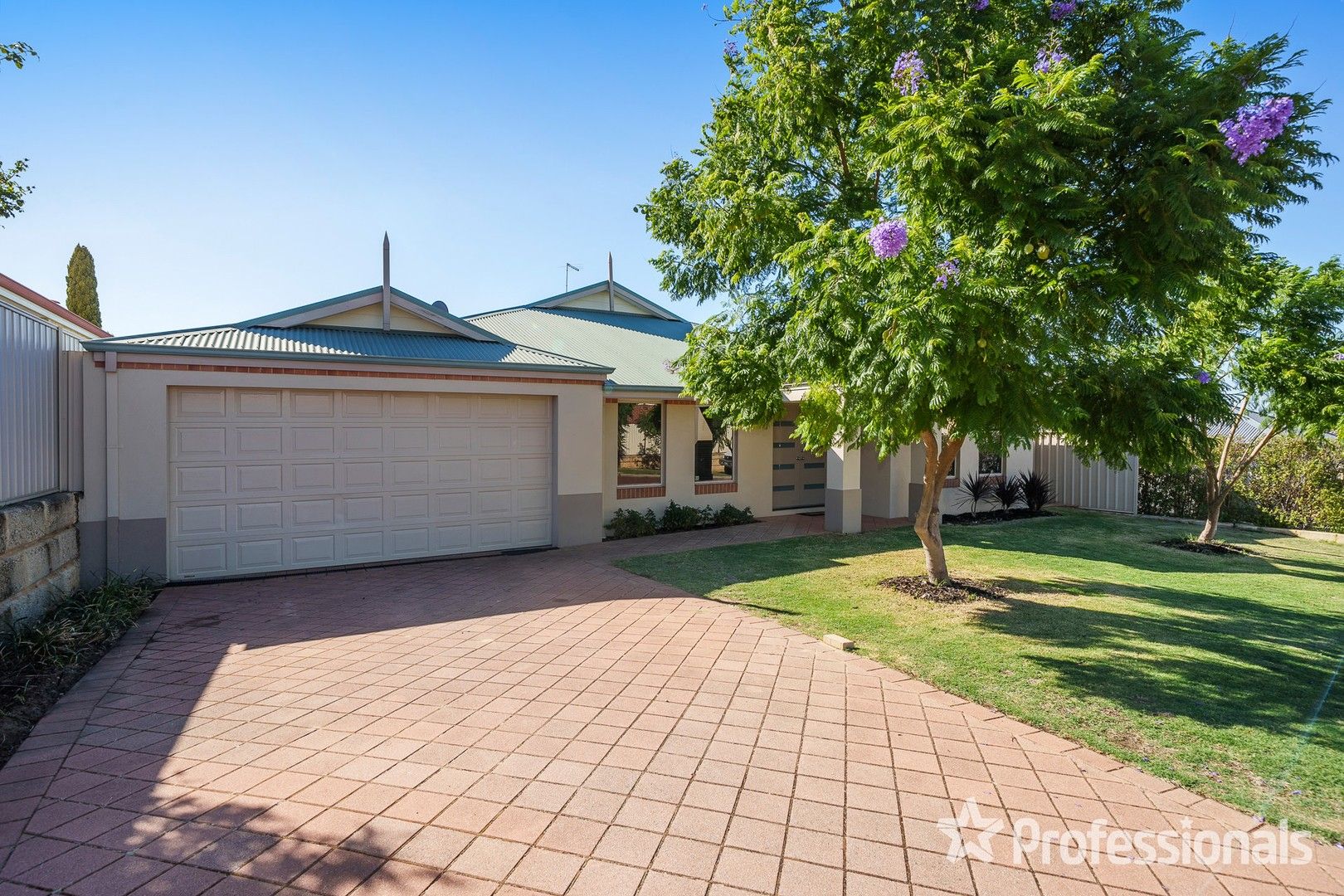 8 Narrien Loop, Hocking WA 6065, Image 0