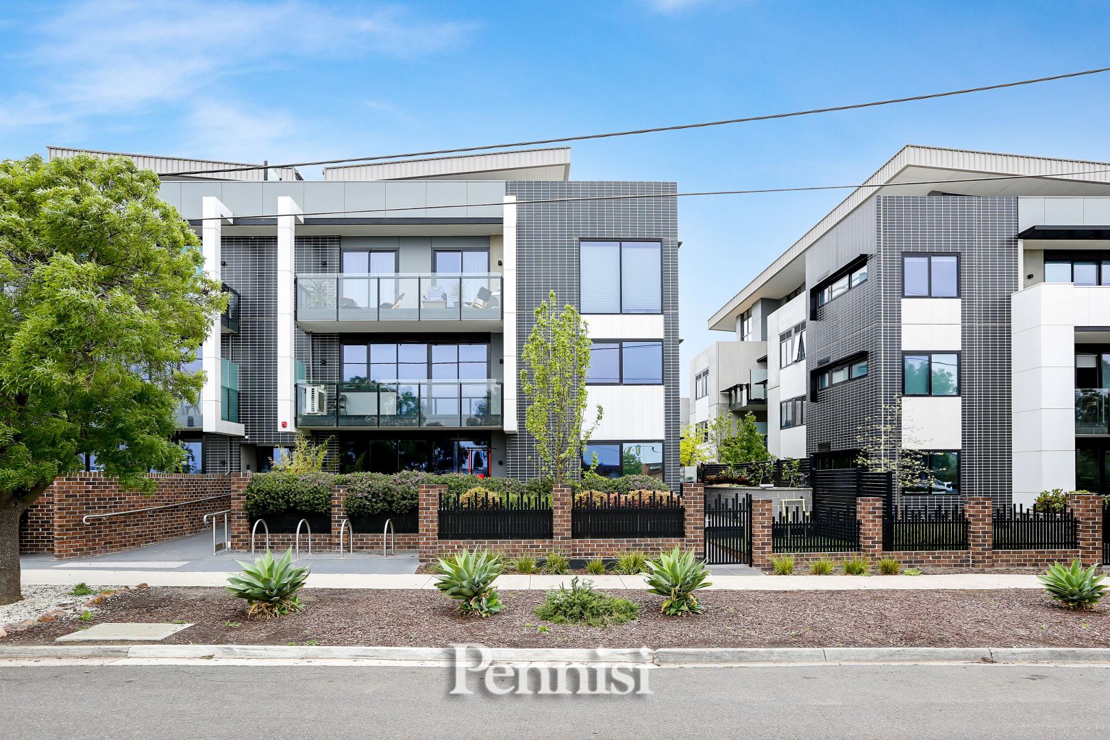 211/82 Bulla Road, Strathmore VIC 3041