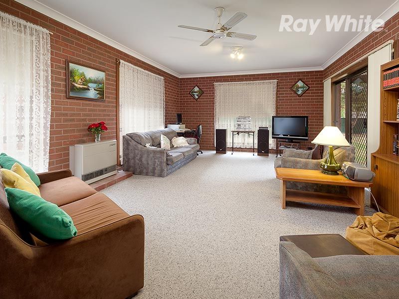 12 Larmer Street, HOWLONG NSW 2643, Image 2