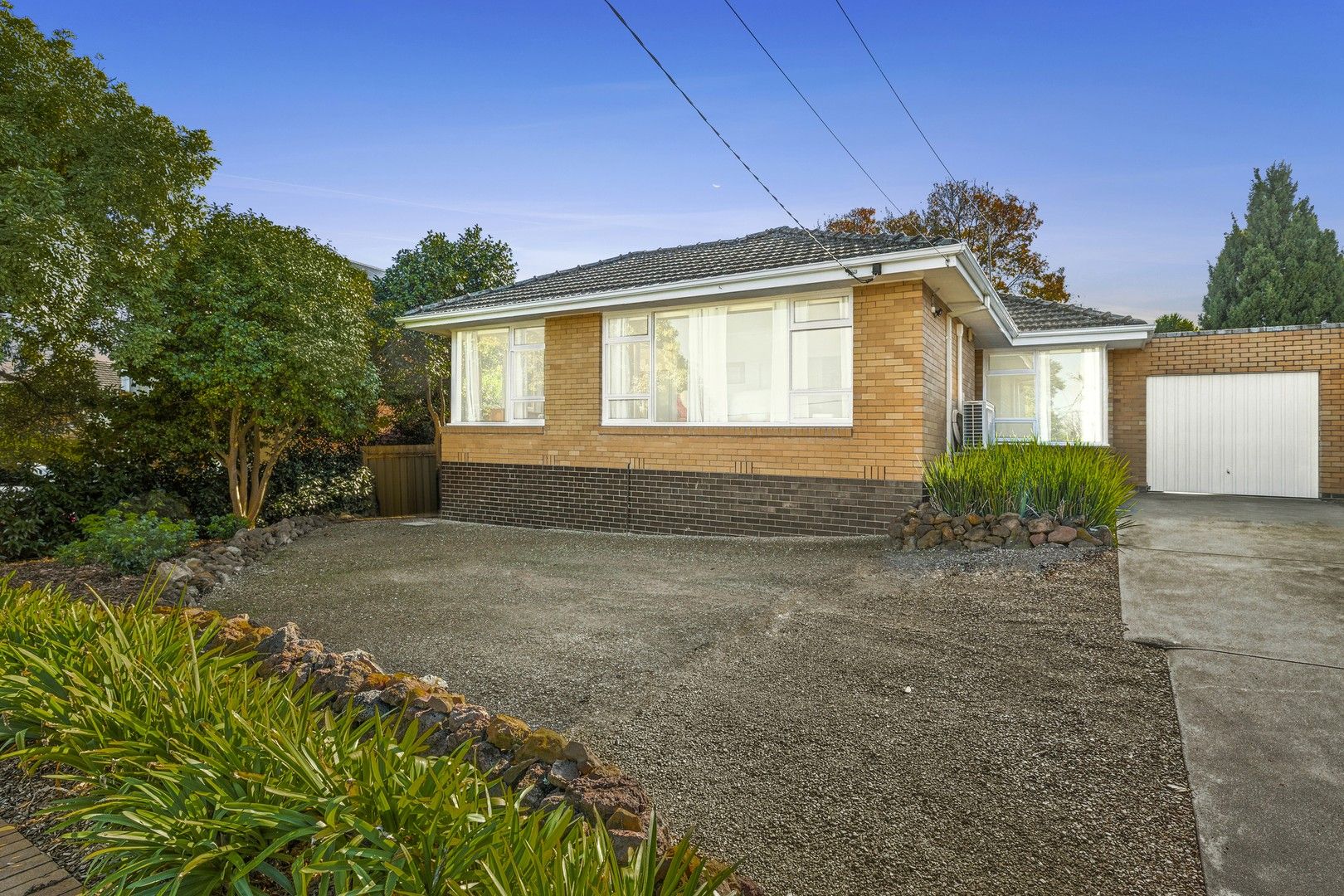 29 Fairview Road, Mount Waverley VIC 3149, Image 0