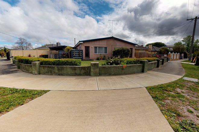 Picture of 1&2/11 Elliott Street, TRARALGON VIC 3844