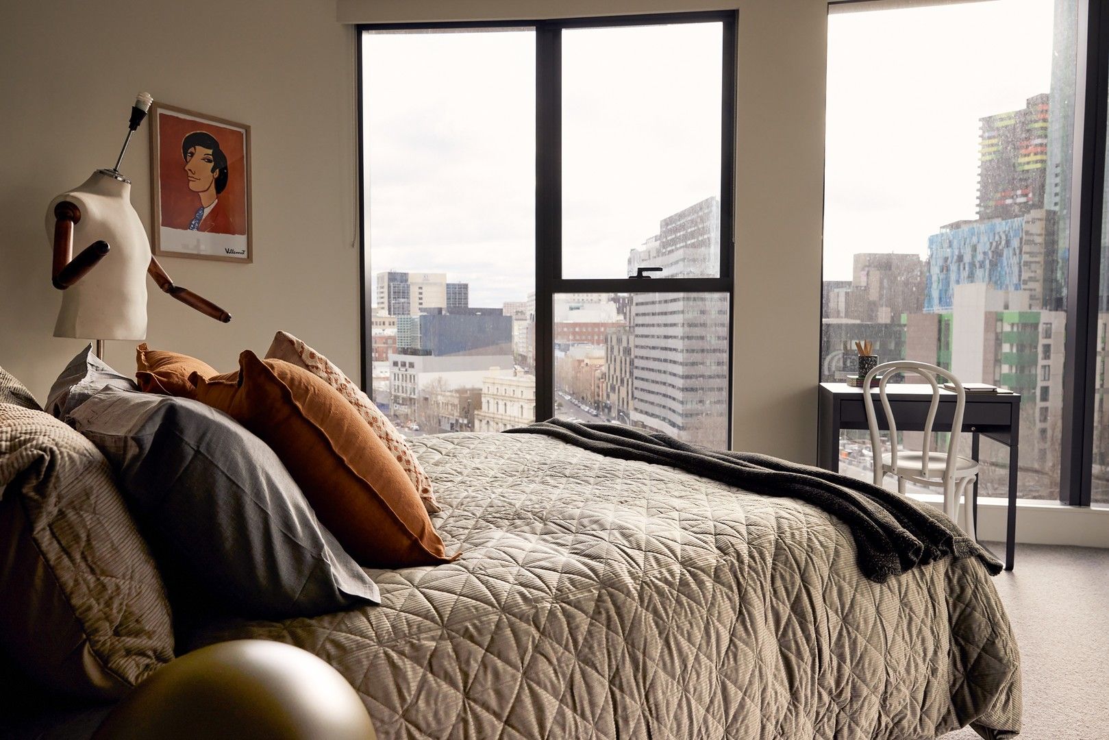 1 bedrooms Apartment / Unit / Flat in 701/101 Therry St MELBOURNE VIC, 3000