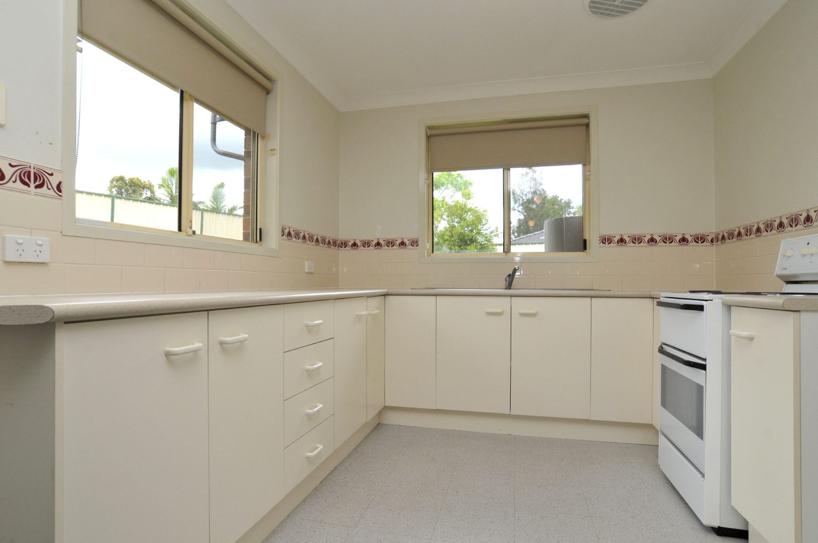 2/12 Proserpine Close, Ashtonfield NSW 2323, Image 1