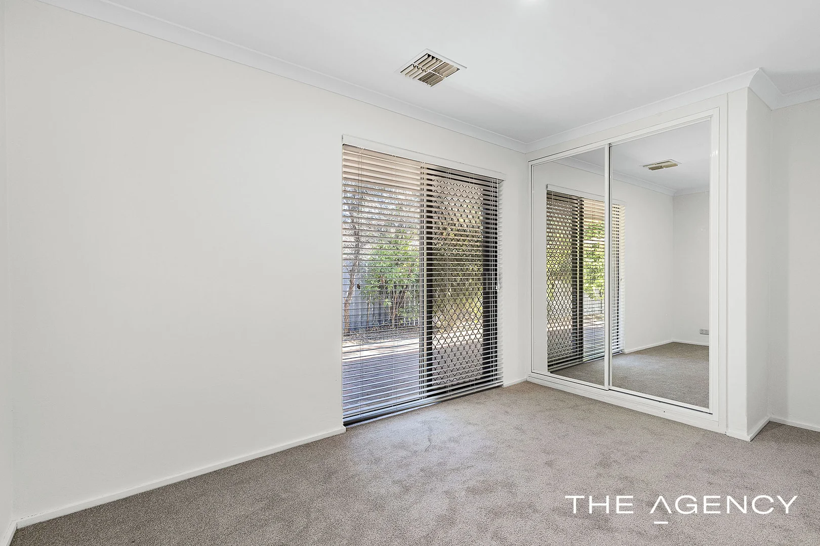 Additional image 14 of 24 Fenellia Crescent, Craigie WA 6025