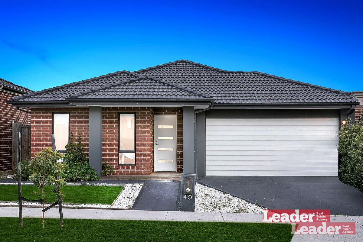 4 bedrooms House in 40 Aberfeldy Grove WOLLERT VIC, 3750