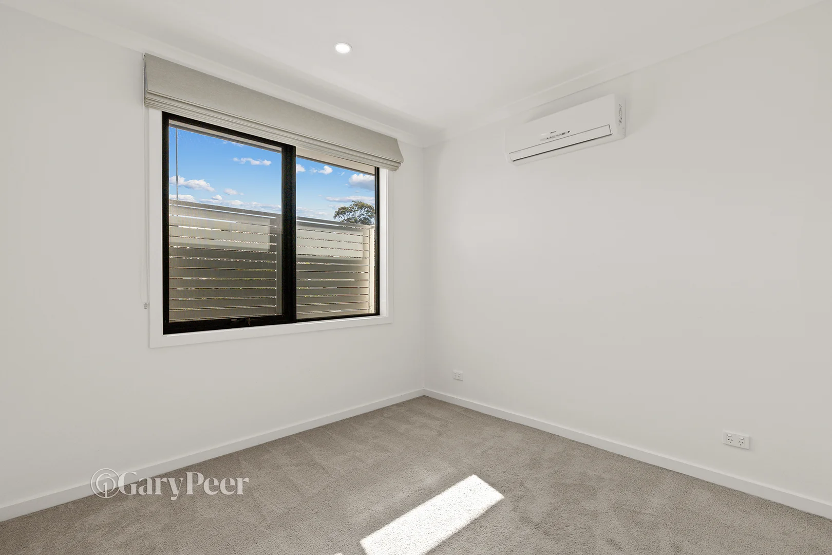 Additional image 6 of 2/35 Station St, Burwood VIC 3125