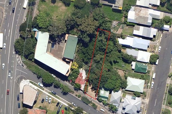 Picture of 6 Gertrude Street, HIGHGATE HILL QLD 4101