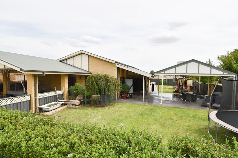 7 VAUGHAN PLACE, Deniliquin NSW 2710, Image 1