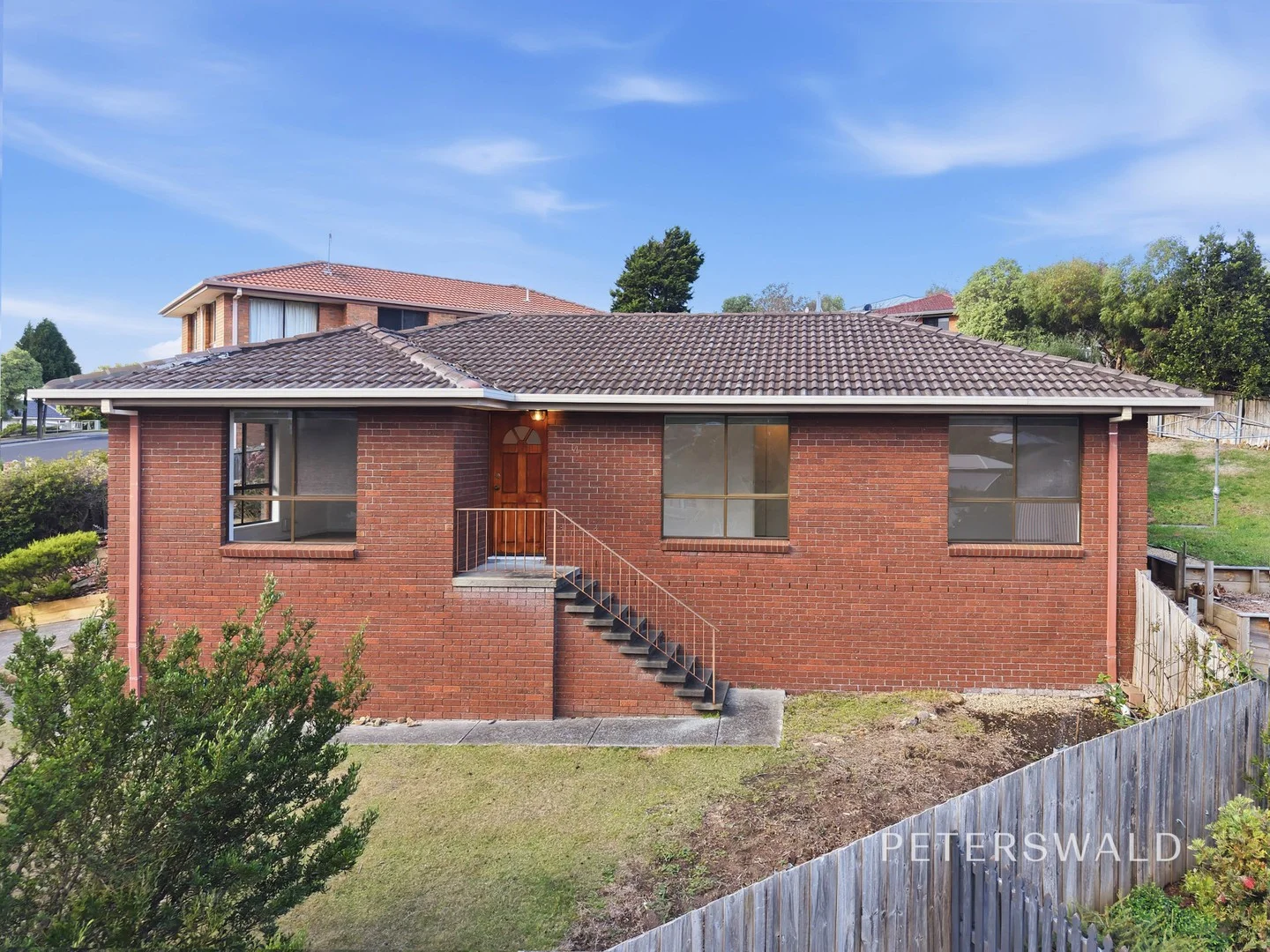 4 Cuthbertson Pl, Lenah Valley TAS 7008