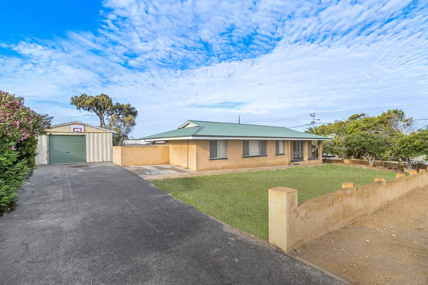 10 Forden Street, Mount Tarcoola WA 6530, Image 0