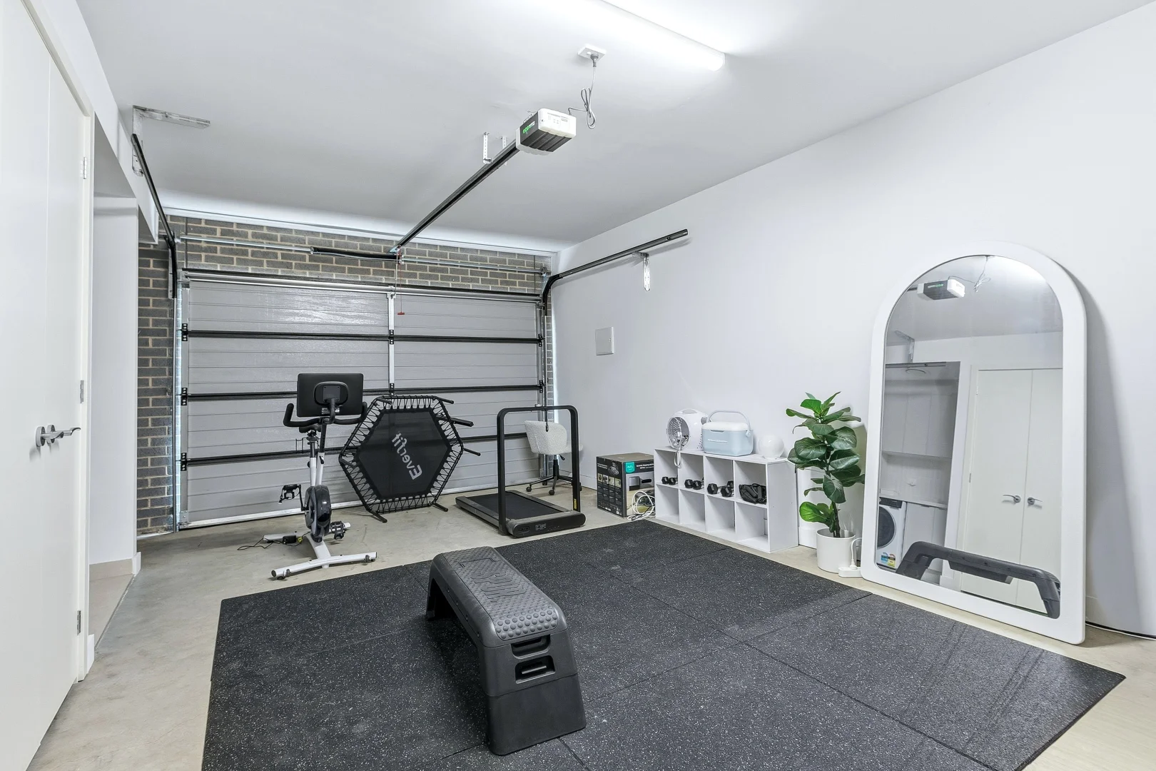 Additional image 11 of 2/92 New Street, South Kingsville VIC 3015