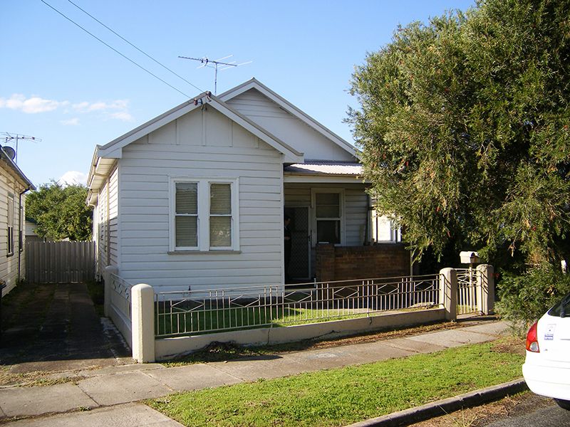 2/15 Vera Street, Waratah NSW 2298, Image 0