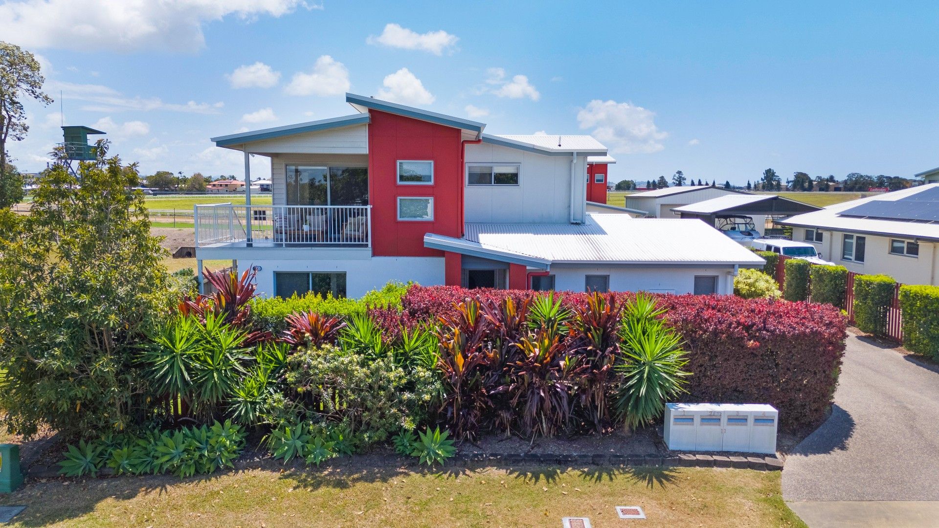 2 bedrooms Townhouse in 1/11 Makybe Diva Drive OORALEA QLD, 4740