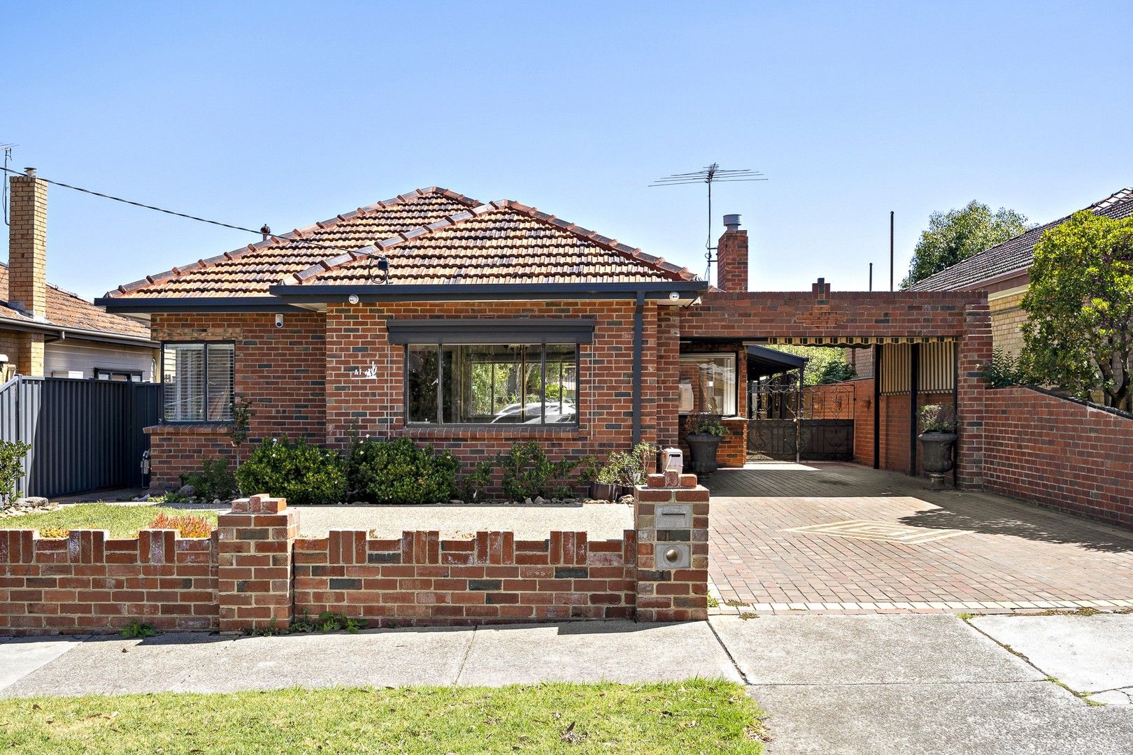 41 Balmoral Ave, Pascoe Vale South VIC 3044 House For Rent 1,100