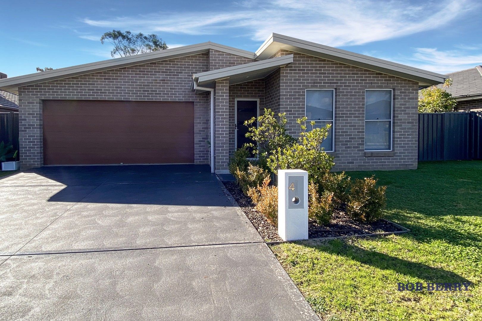 4 bedrooms House in 4 Boyd Avenue DUBBO NSW, 2830
