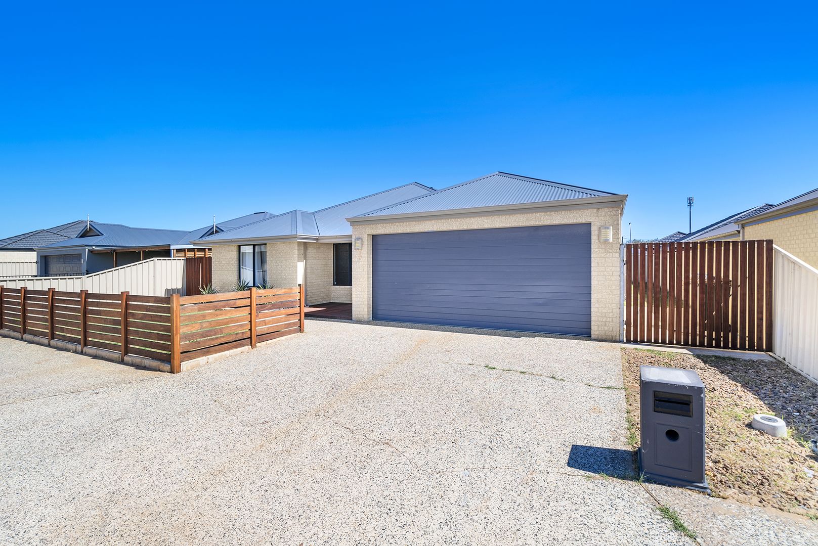 4 Staddon Lane, Beachlands WA 6530, Image 2