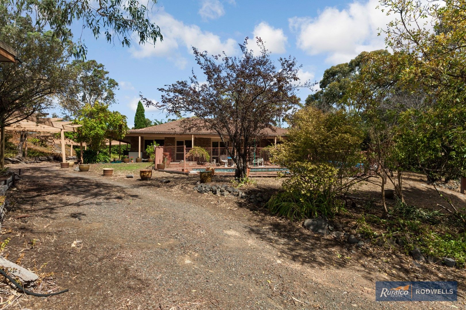 245 Davis Road, Broadford VIC 3658, Image 2