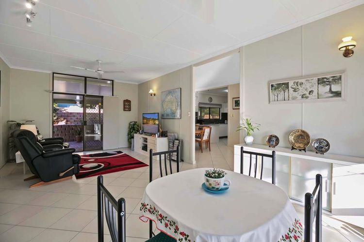 4 Eulinga Court, Ninderry QLD 4561, Image 2