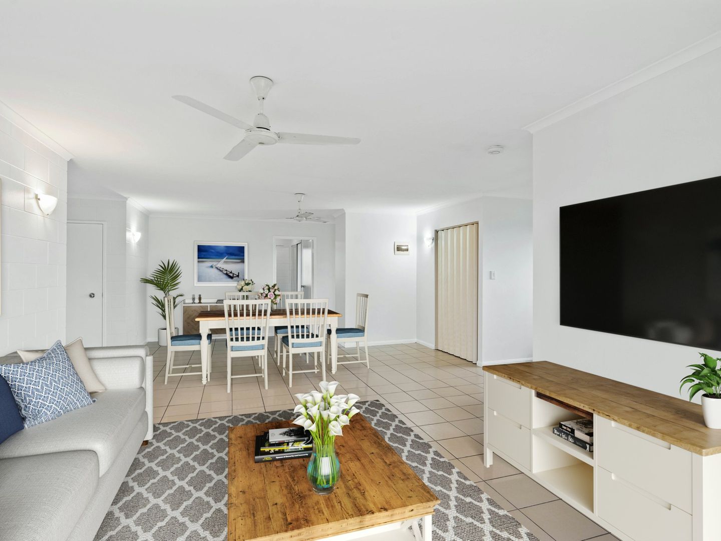 204/50 Alfred Street, Manunda QLD 4870, Image 2