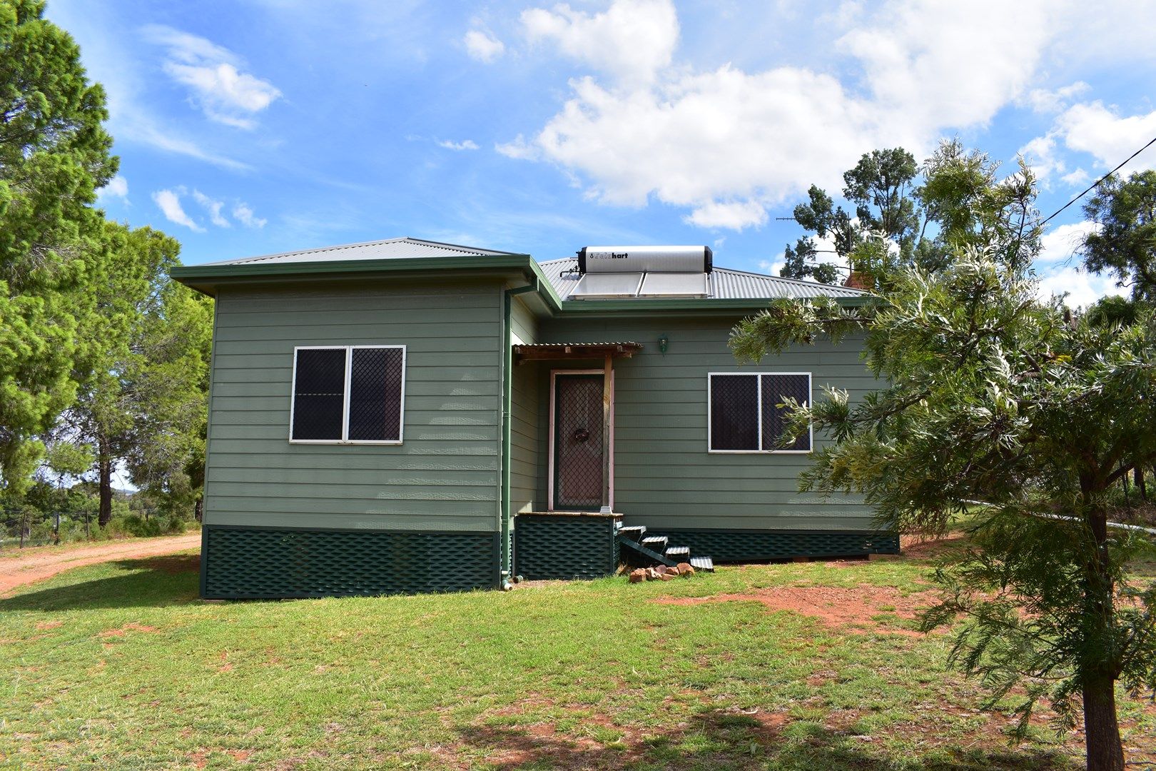 17 Field Road, Parkes NSW 2870, Image 0