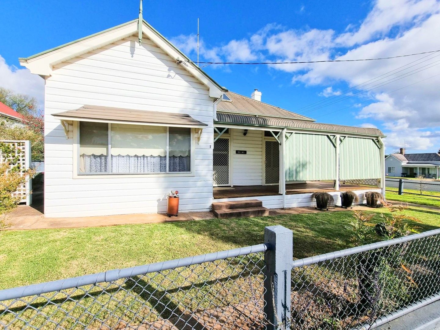 1 Middle Street, Grenfell NSW 2810, Image 0