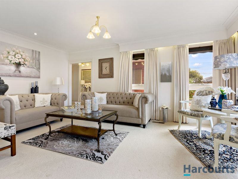 10 Ingleside Crescent, Glen Waverley VIC 3150, Image 0