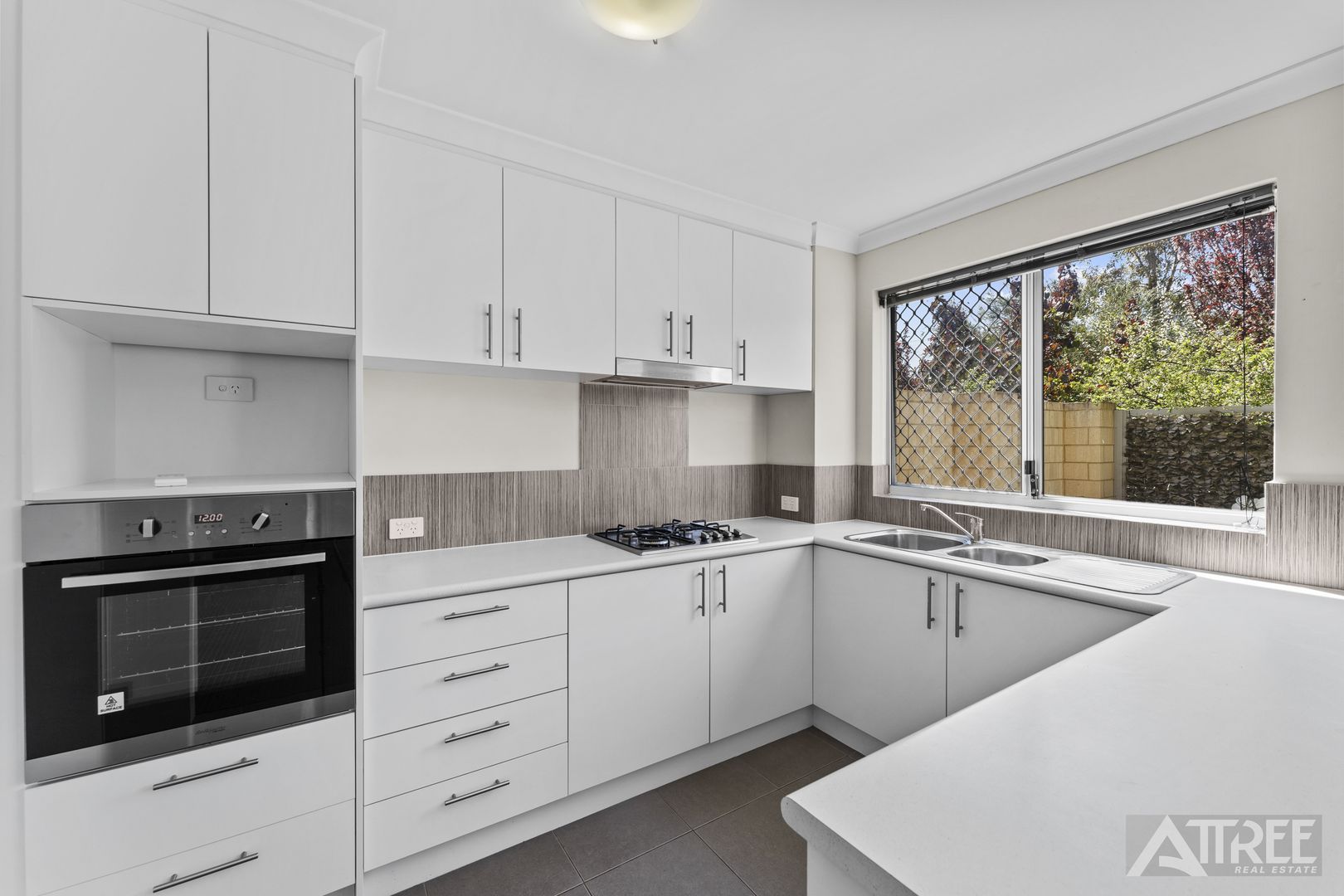 2 Darius Drive, Kwinana Town Centre WA 6167, Image 2