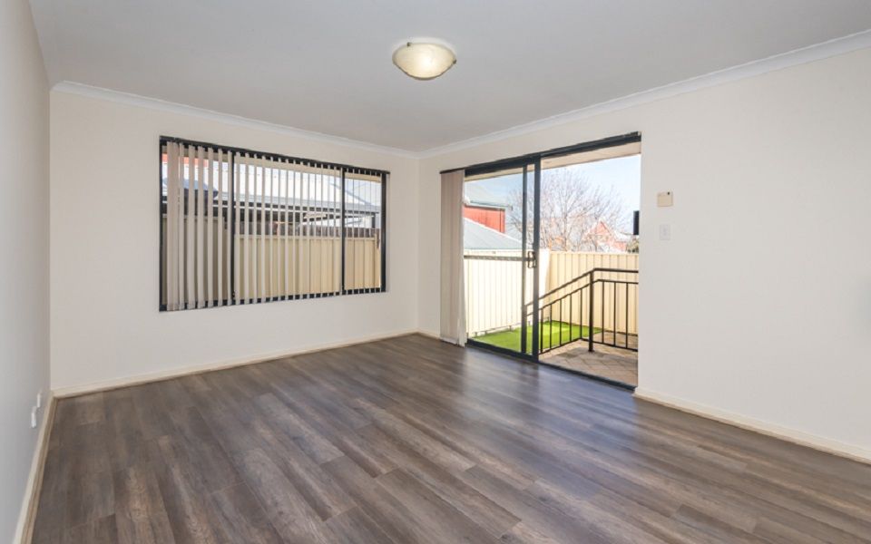 3 bedrooms Villa in 3/12 Withnell Street EAST VICTORIA PARK WA, 6101