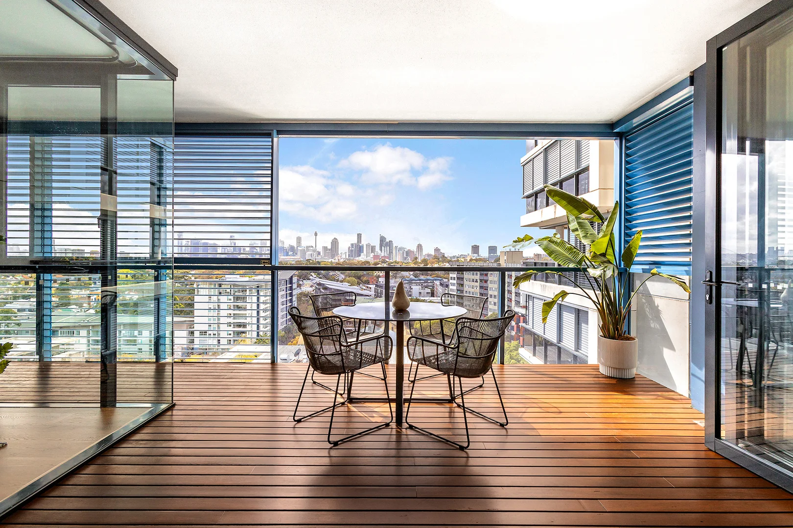 Additional image 4 of 1206/1 Sterling Circuit, Camperdown NSW 2050