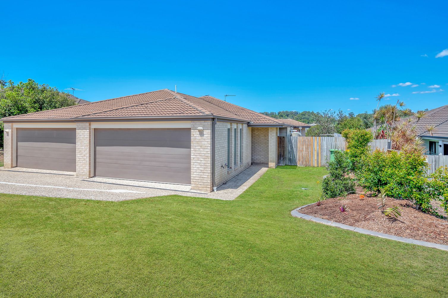 2/6 Bella Boulevard, Pimpama QLD 4209, Image 0