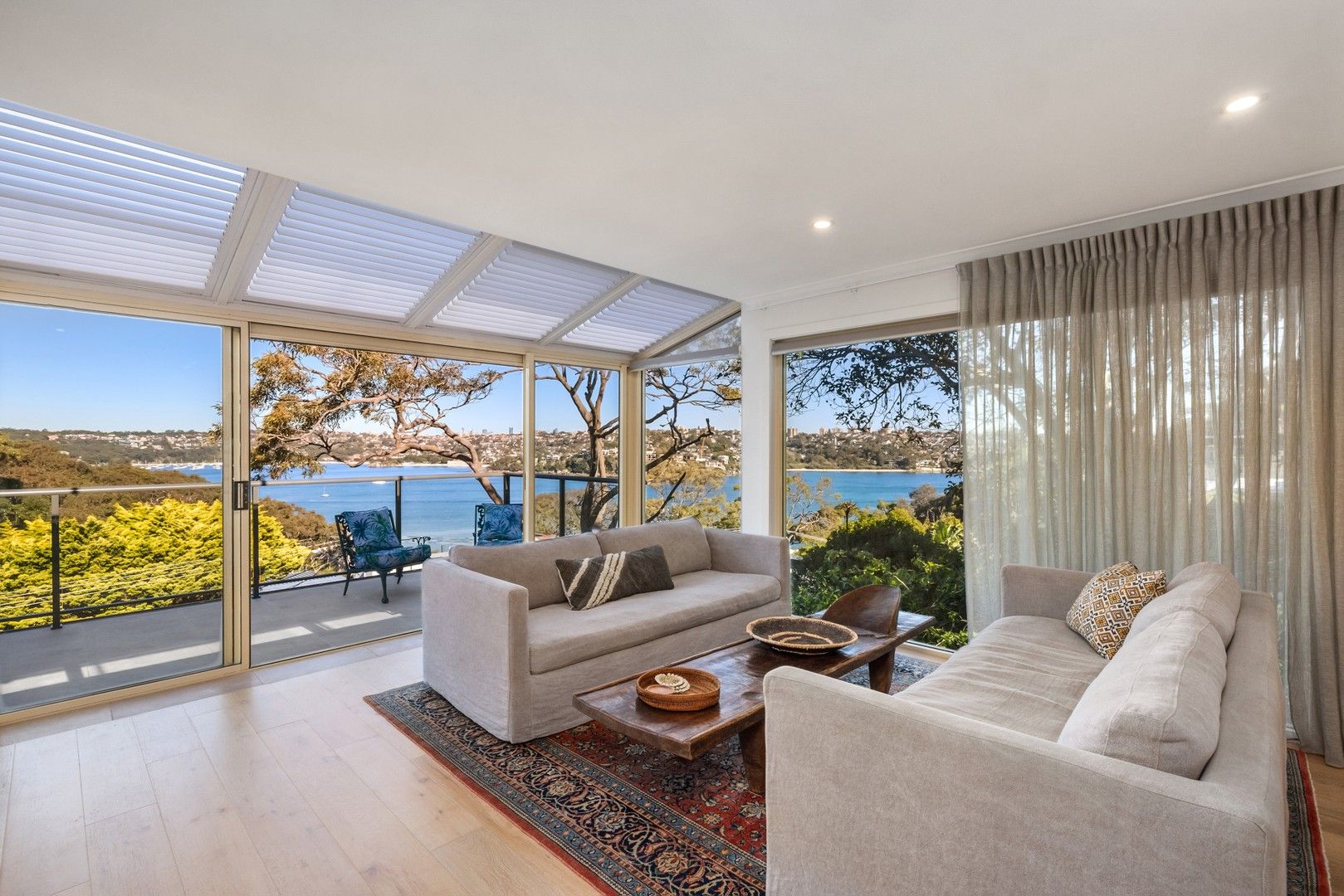 4 bedrooms House in 10 Ogilvy Road CLONTARF NSW, 2093