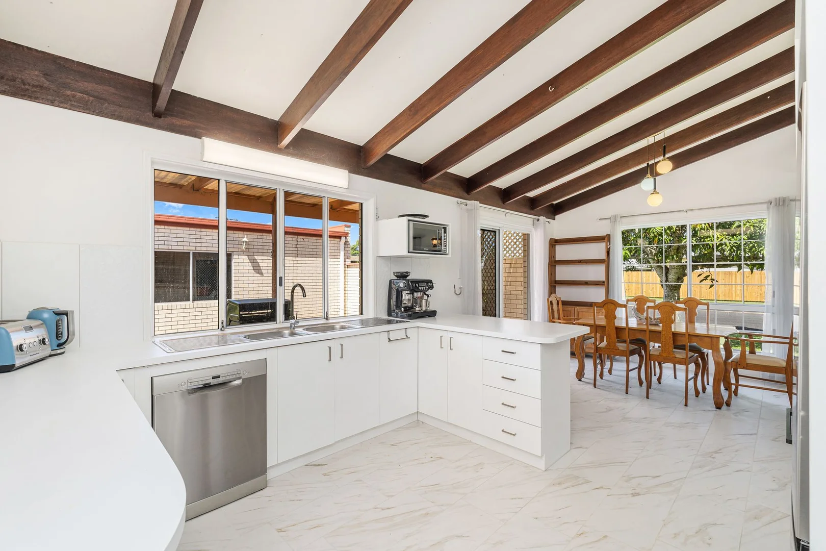 Additional image 4 of 38 Sunset Crescent, Torquay QLD 4655