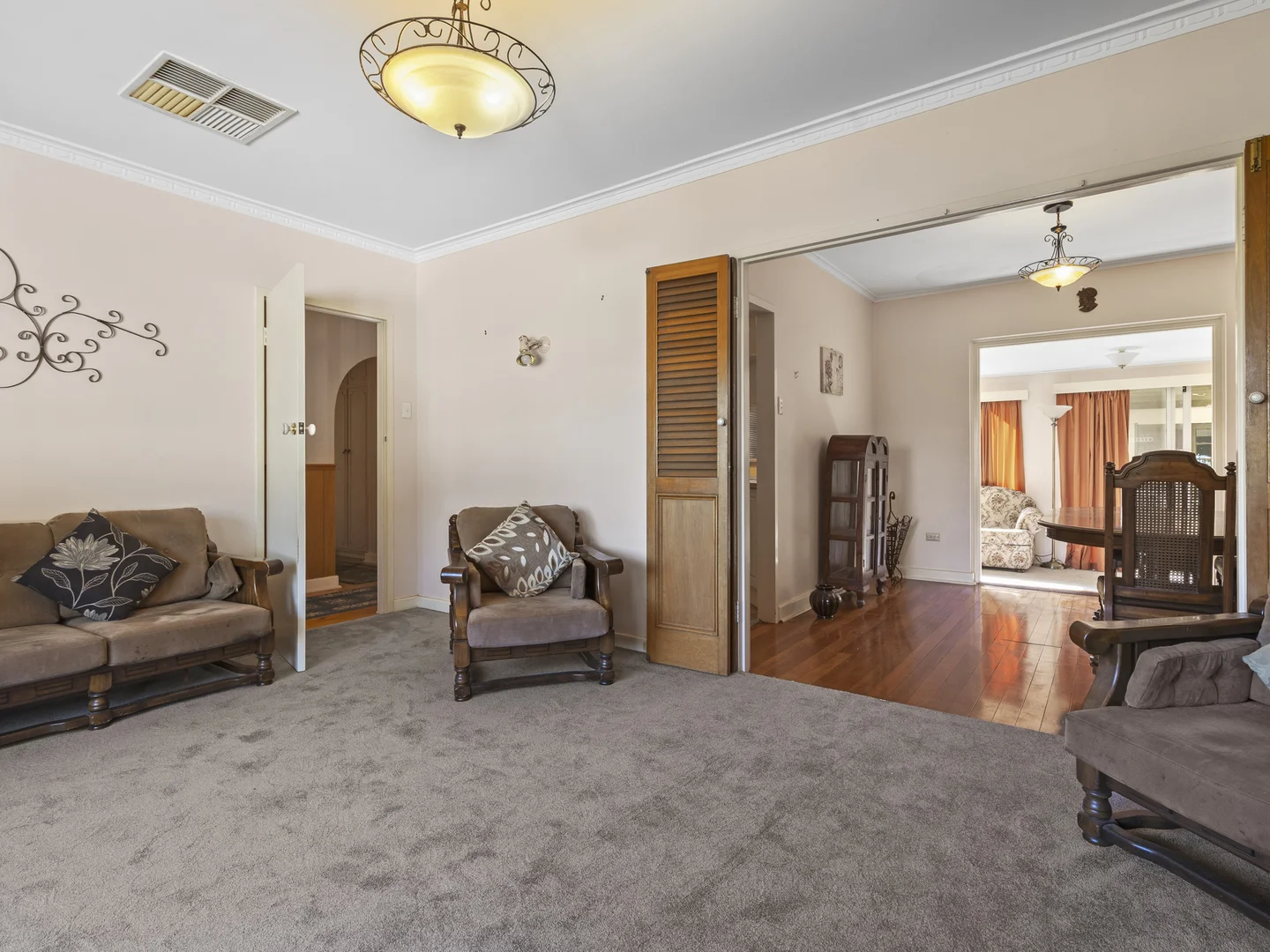 Additional image 4 of 18 Seaview Road, Morphett Vale SA 5162
