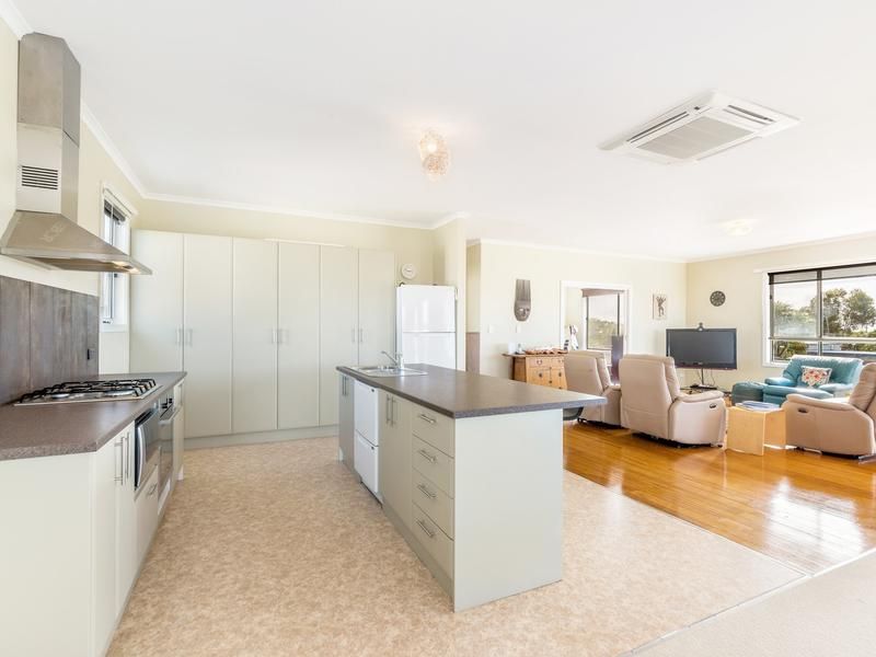 10 Brett Drive, Indented Head VIC 3223, Image 1