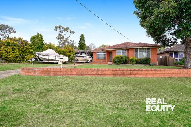 Picture of 11 Dredge Avenue, MOOREBANK NSW 2170