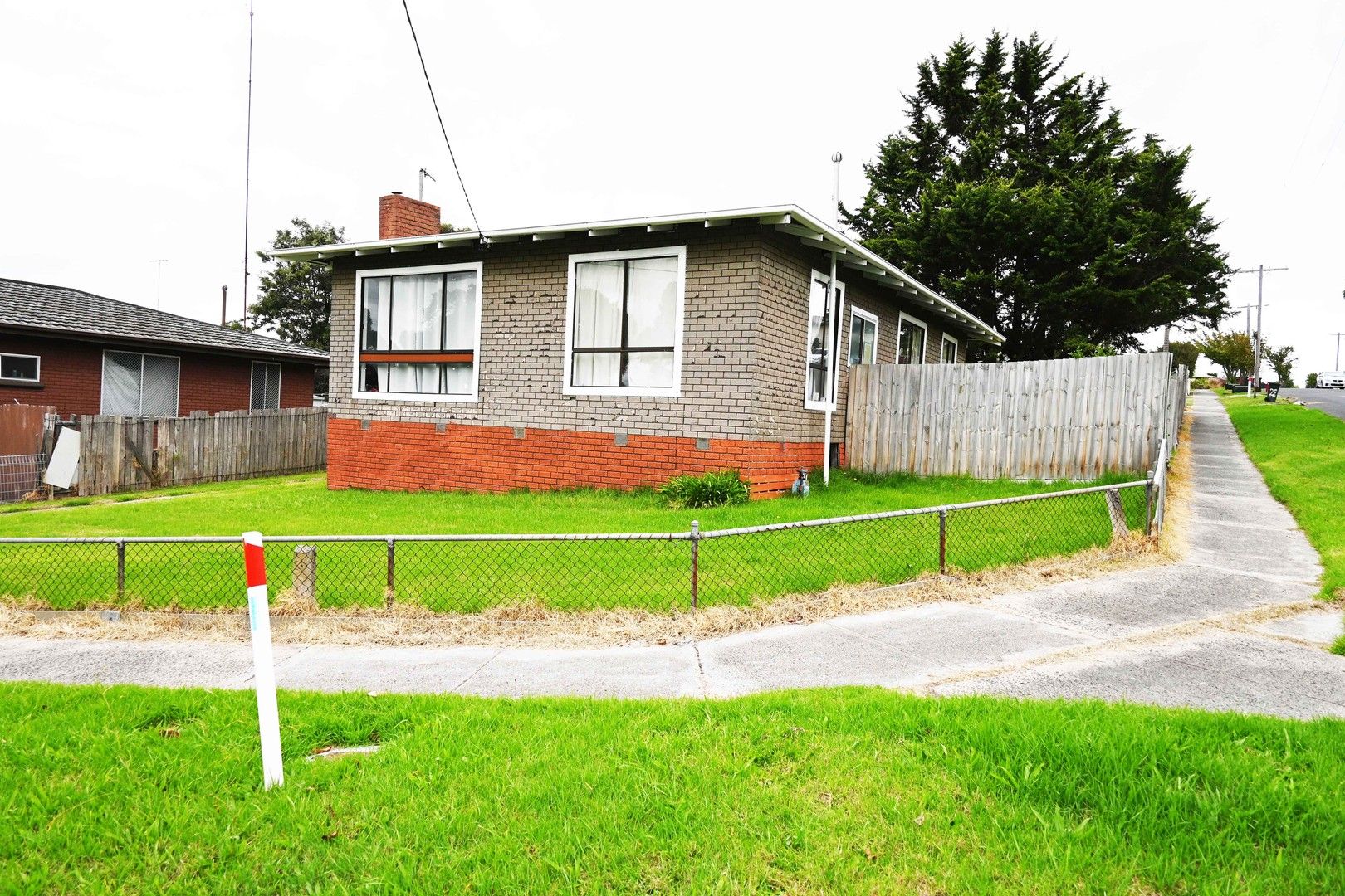 3 bedrooms House in 42 Savige Street MORWELL VIC, 3840