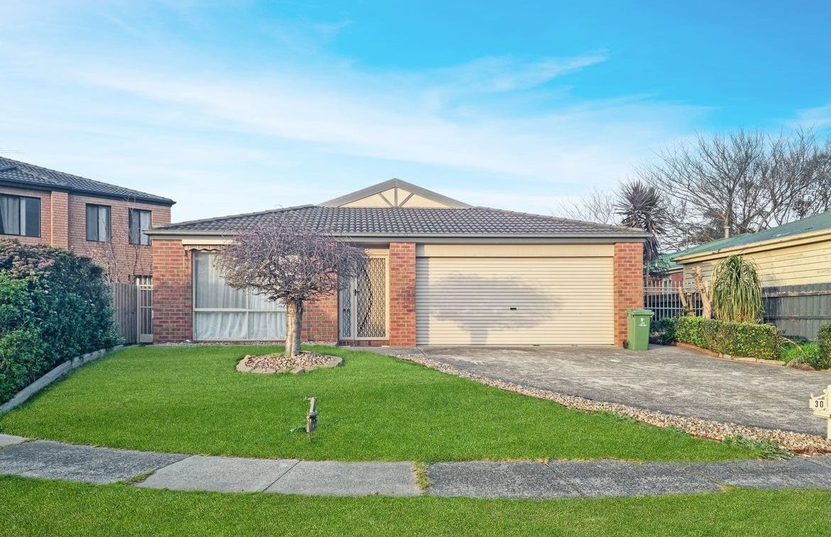 30 Mariner Close, Cranbourne North VIC 3977